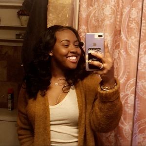 Meet your Posher, Mac